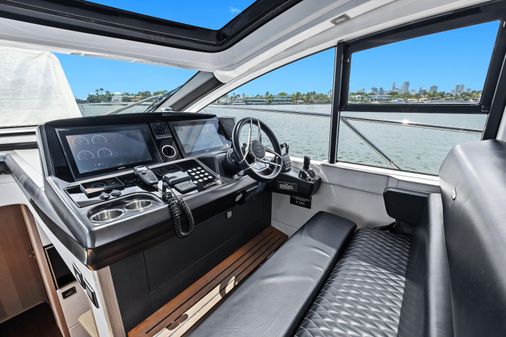 Sunseeker Predator 50 image