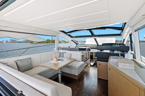 Sunseeker Predator 50 image