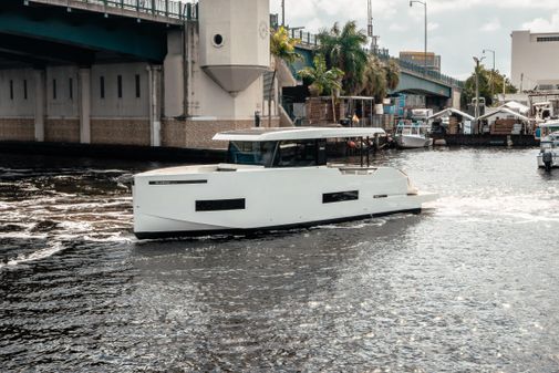 De Antonio Yachts D50 Coupé image