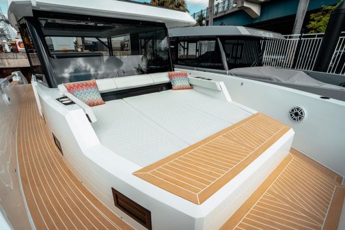 De Antonio Yachts D50 Coupé image