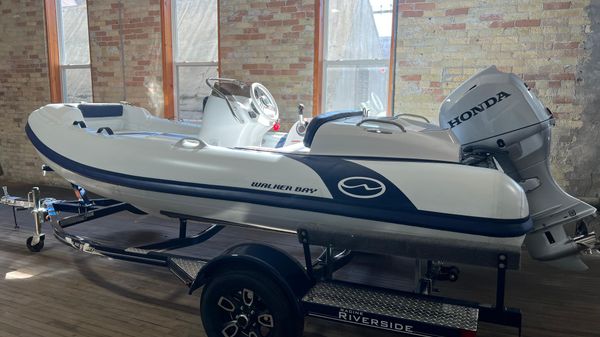 Walker Bay Generation 400