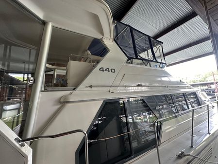 Carver 440-AFT-CABIN-MOTOR-YACHT image