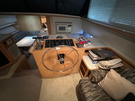 Carver 440-AFT-CABIN-MOTOR-YACHT image