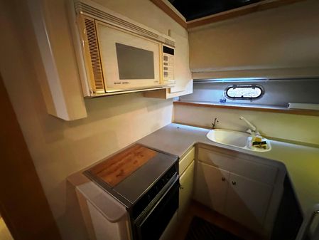 Carver 440-AFT-CABIN-MOTOR-YACHT image