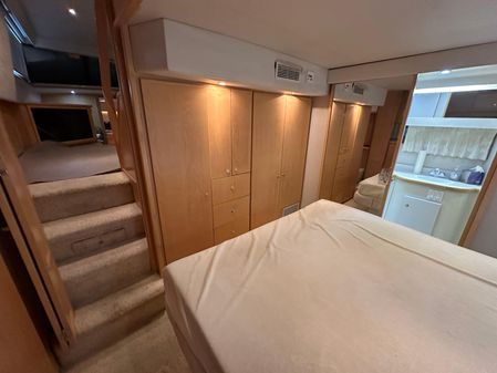 Carver 440-AFT-CABIN-MOTOR-YACHT image