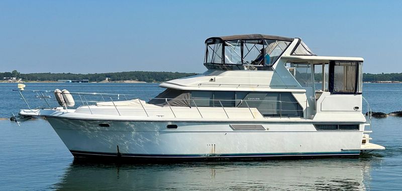 Carver 440-AFT-CABIN-MOTOR-YACHT - main image