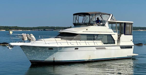 Carver 440-AFT-CABIN-MOTOR-YACHT image