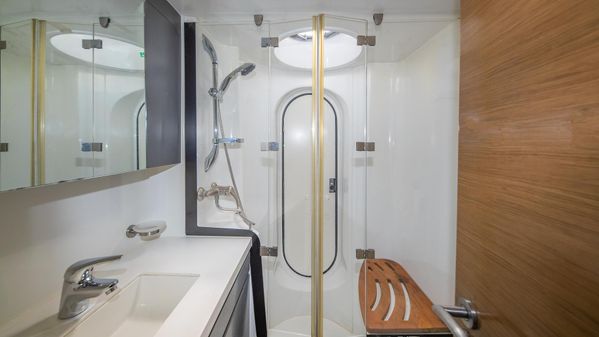 Fountaine Pajot Cumberland 47 LC image