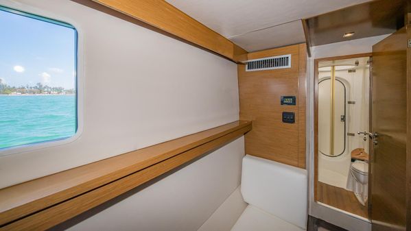 Fountaine Pajot Cumberland 47 LC image