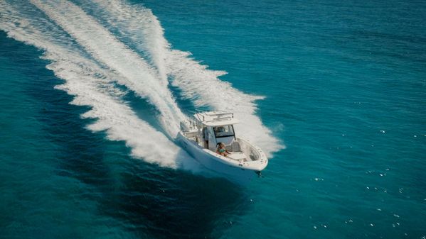 Everglades 355 Center Console image