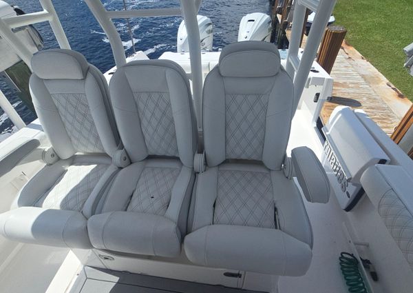 Everglades 355 Center Console image