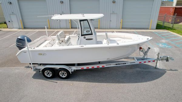 Sea Hunt 255 Ultra SE 