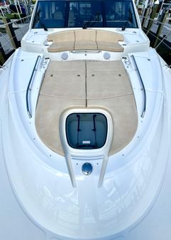 Sea Ray L650 Fly image