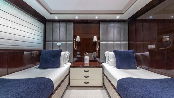 Sunseeker 131 Yacht image