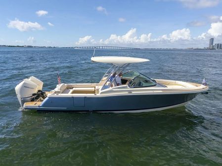 Chris-Craft Calypso 27 image