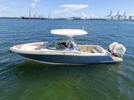 Chris-Craft Calypso 27 image