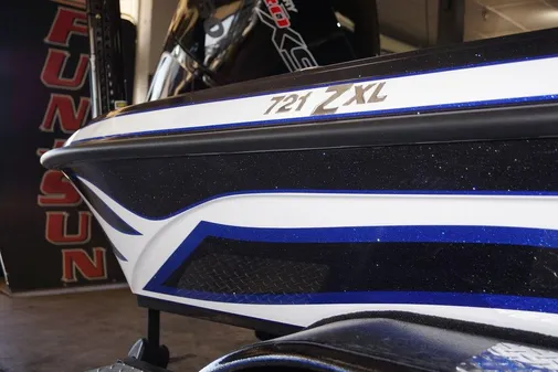 Phoenix 721 ZXL image