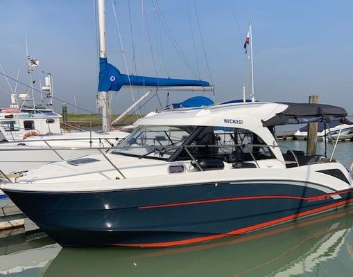 Beneteau Antares 8 - main image