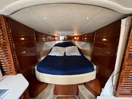 Sea Ray 370 Sundancer image