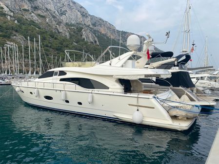 Ferretti Yachts 680 image