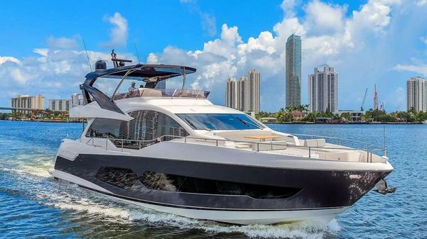 Sunseeker 76 Yacht