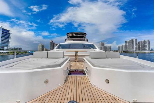 Sunseeker 76 Yacht image