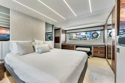 Sunseeker 76 Yacht image