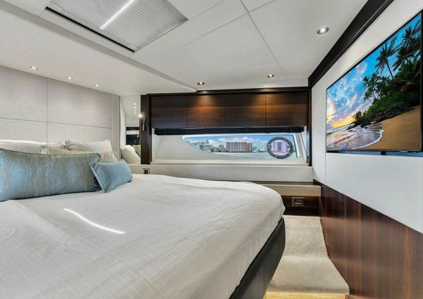 Sunseeker 76 Yacht image