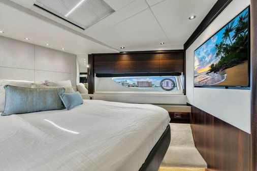 Sunseeker 76 Yacht image