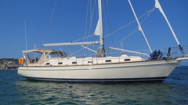 Island Packet 440