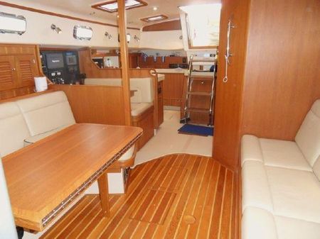 Island-packet 440 image