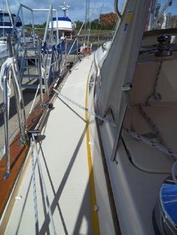 Island-packet 440 image