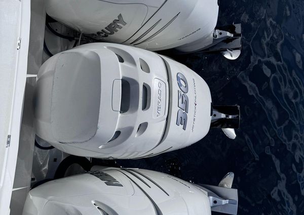 Boston Whaler 380 Outrage image