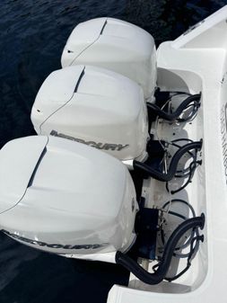 Boston Whaler 380 Outrage image