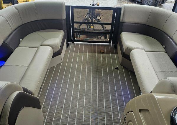 Bentley-pontoons ELITE-223-QSB image