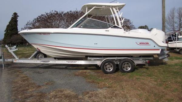 Boston Whaler 240 Vantage