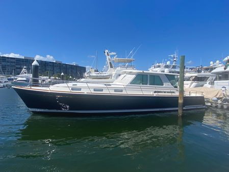 2017 Sabre 54 Salon Express Fort Lauderdale, Florida - Down East Yachting