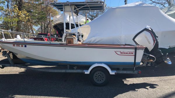 Boston Whaler 20 Outrage