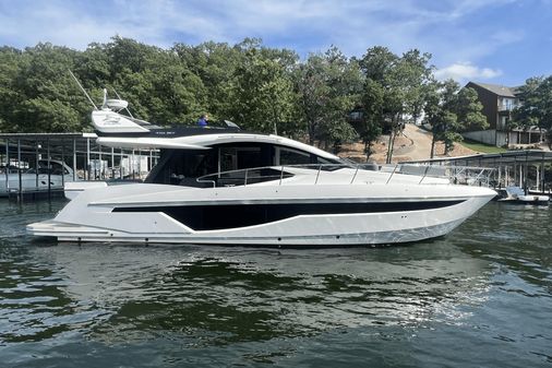 Galeon 470 Sky image