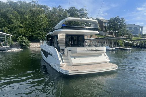 Galeon 470 Sky image