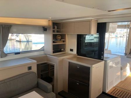 Lagoon Flybridge 46 image