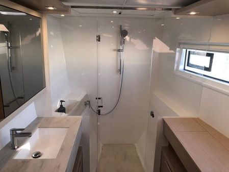 Lagoon Flybridge 46 image