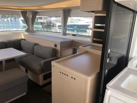 Lagoon Flybridge 46 image