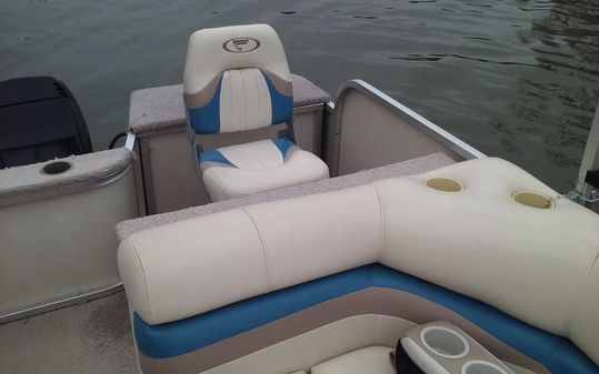 Fisher Freedom 240 DLX image