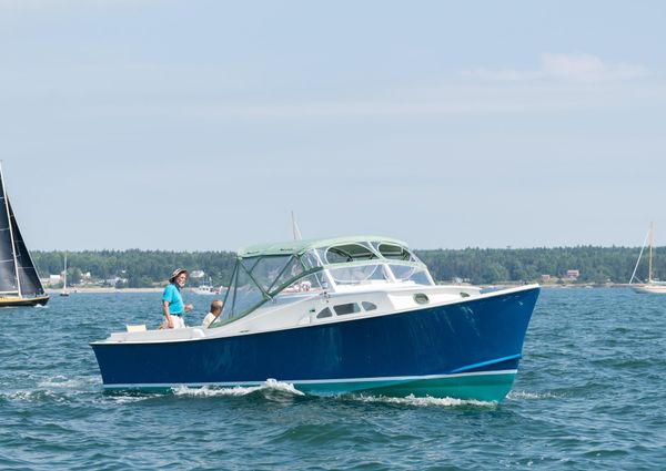 Brownell 26-CUTTYHUNK-STYLE-BASS-BOAT image