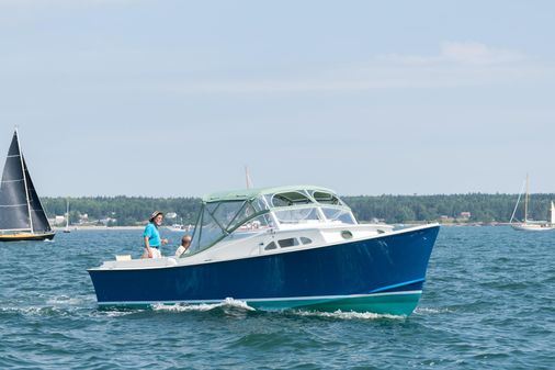 Brownell 26-CUTTYHUNK-STYLE-BASS-BOAT image