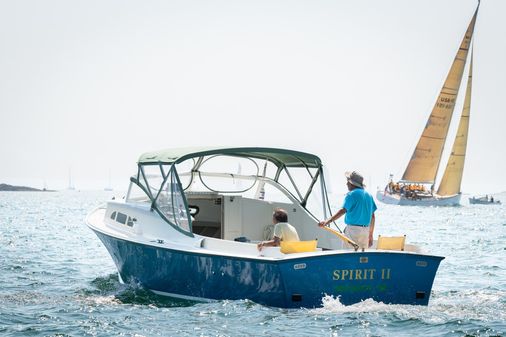 Brownell 26-CUTTYHUNK-STYLE-BASS-BOAT image