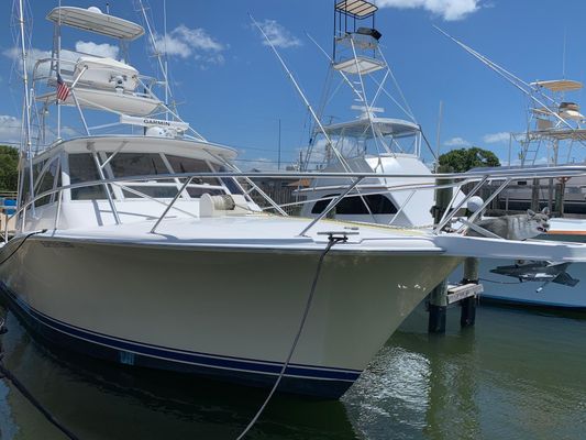 Luhrs 41-OPEN - main image