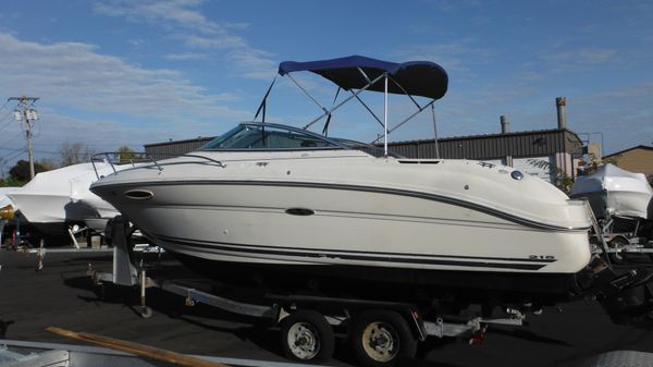 Sea Ray 215 Weekender 