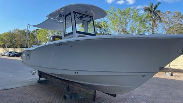 Sea Hunt Ultra 265 SE 